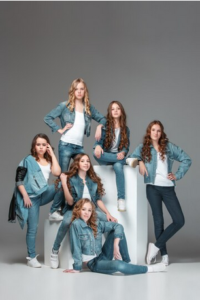 Read more about the article Street Style Chronicles: Urban Fashion Trends