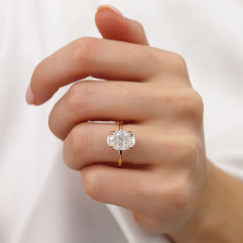 You are currently viewing Why Lily Arkwright’s Custom Jewelry Is Perfect for the Modern Bride