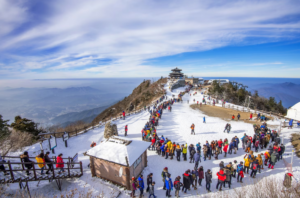 Read more about the article Wandering Through Paradise: A Thoughtful Journey Across Kashmir